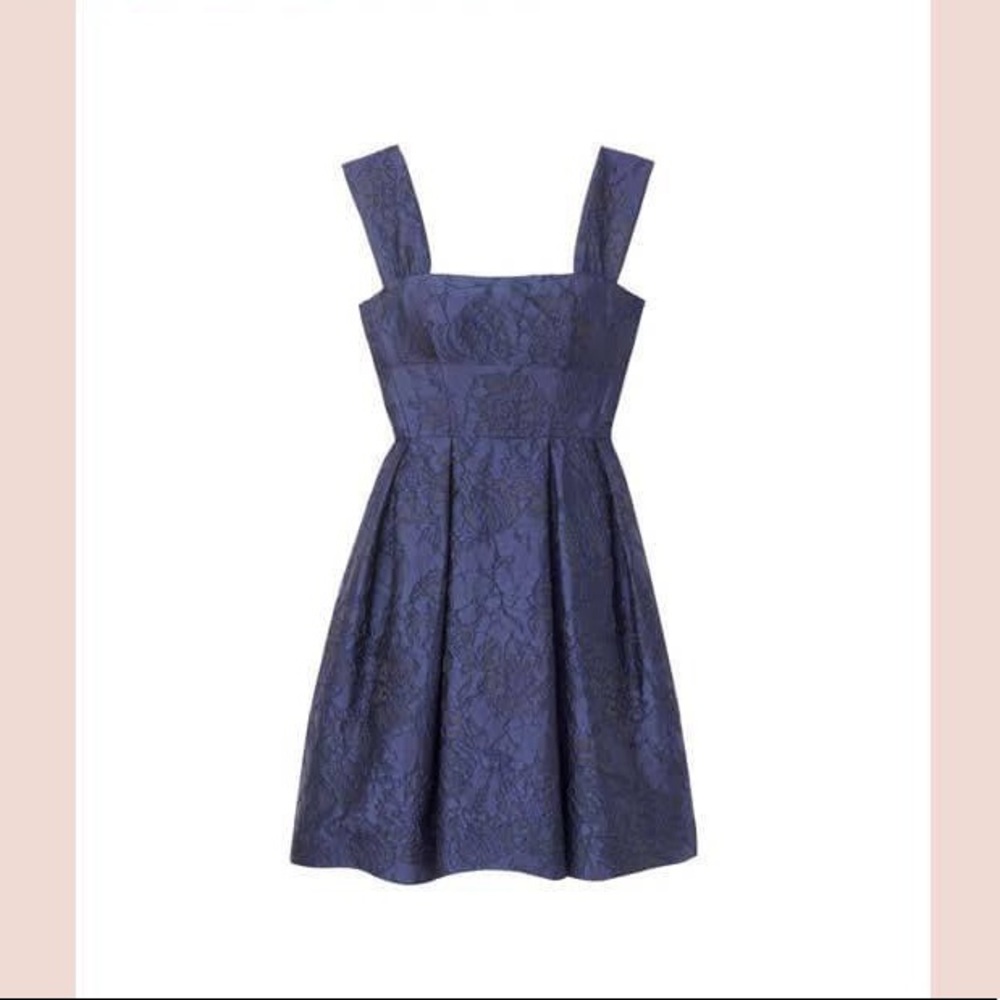 NWT Gal Meets Glam Annabelle